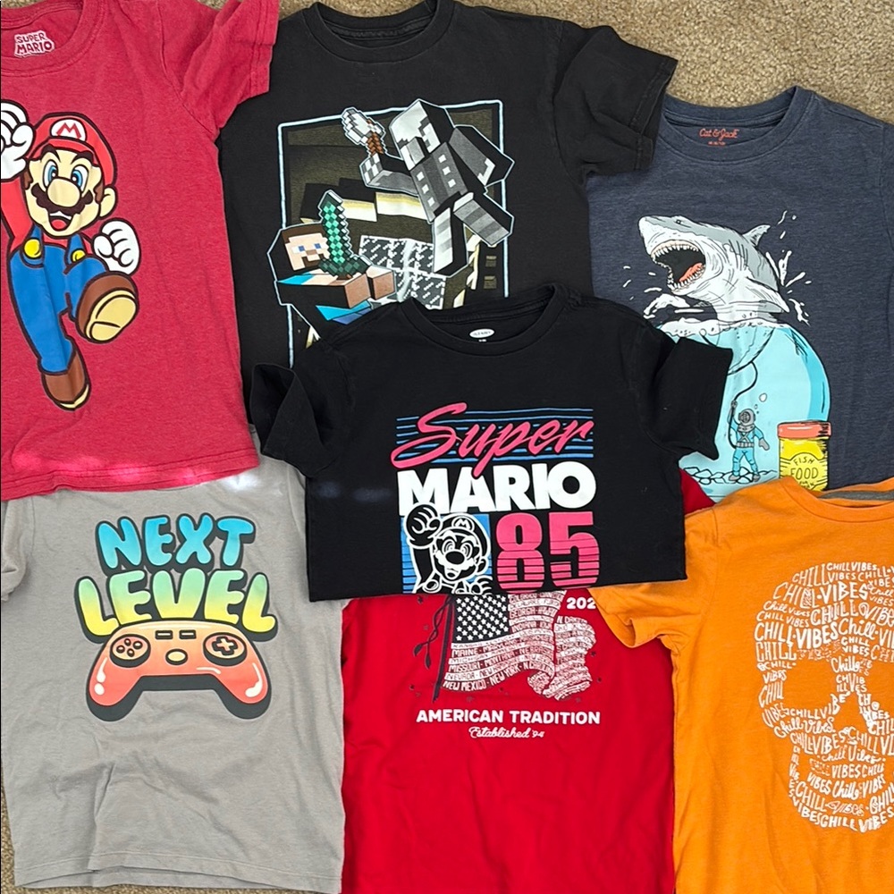 Boys tee bundle size M